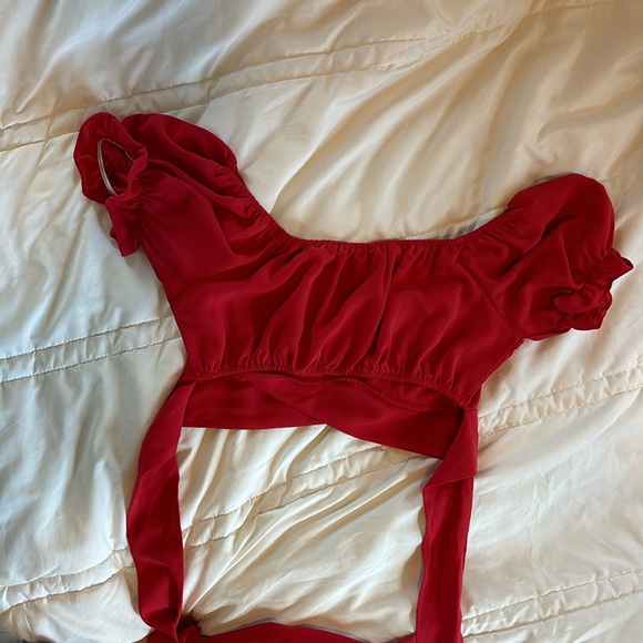 Red Back Ribbon Crop Top - Picture 2 of 4